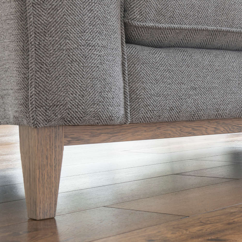 Alstons/Fairmont wood pilnth.jpg