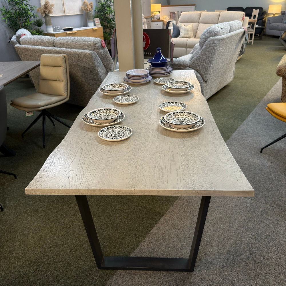 Brooklyn Dining Table (200cm)