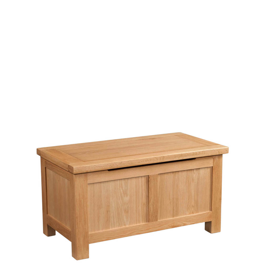 Devonshire Living/DOR021_blanket_box_storage_end_of_bed_bedroom_natural_oak_lacquered.jpg