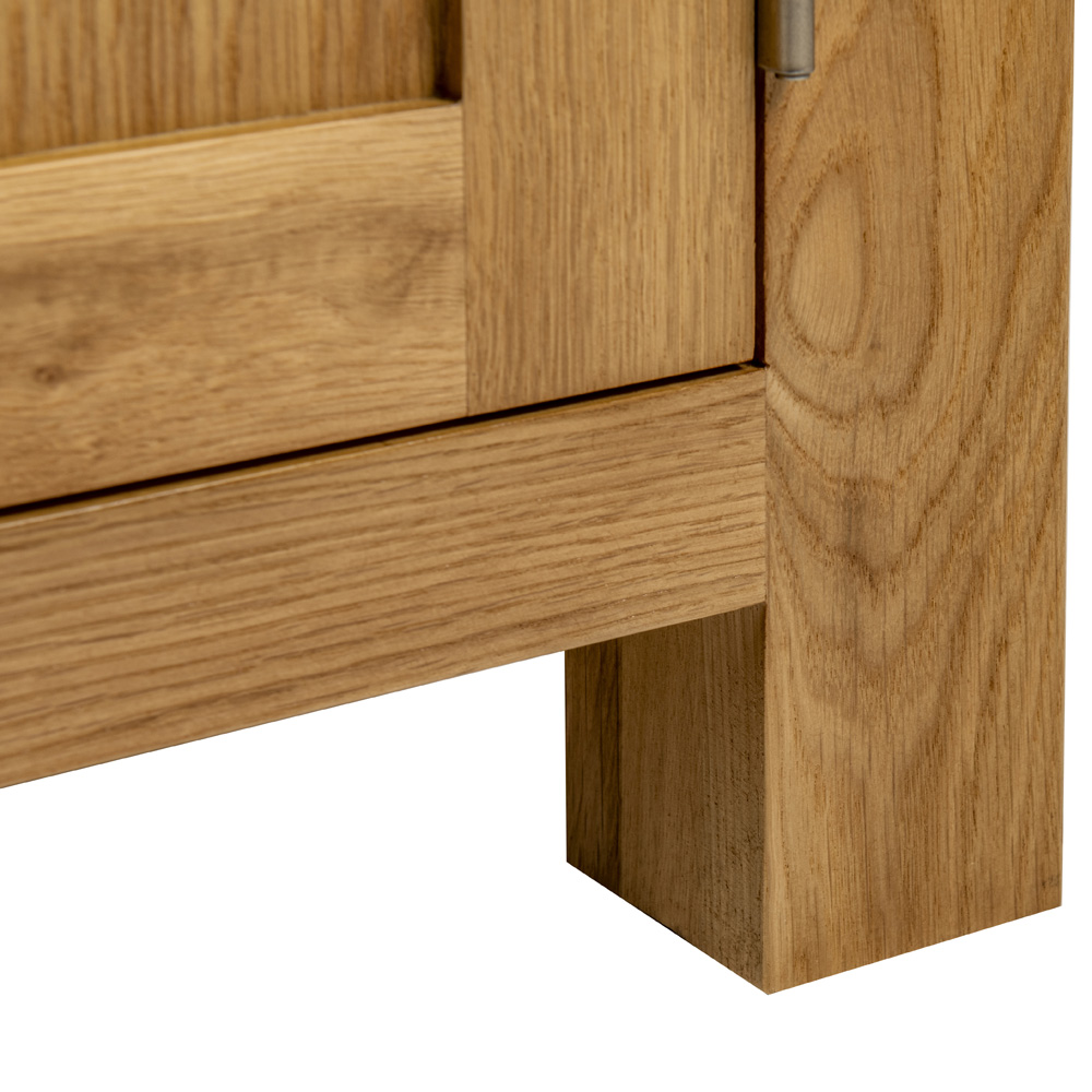 Devonshire Living/Dorset Leg Detail 1.jpg