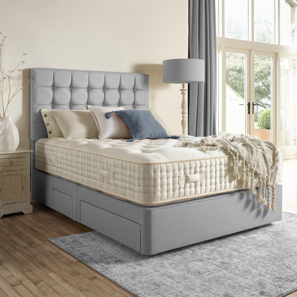 Harrison Spinks Sargasso Divan Set