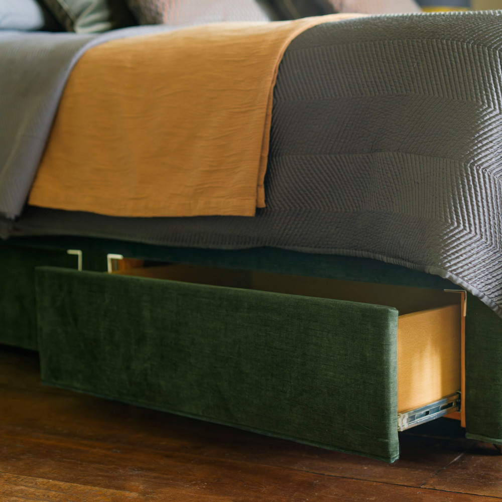 Hypnos/Natural No Turn_Hollywell_Victoria Euroslim_Tourmaline Green_detail_drawers open.jpg