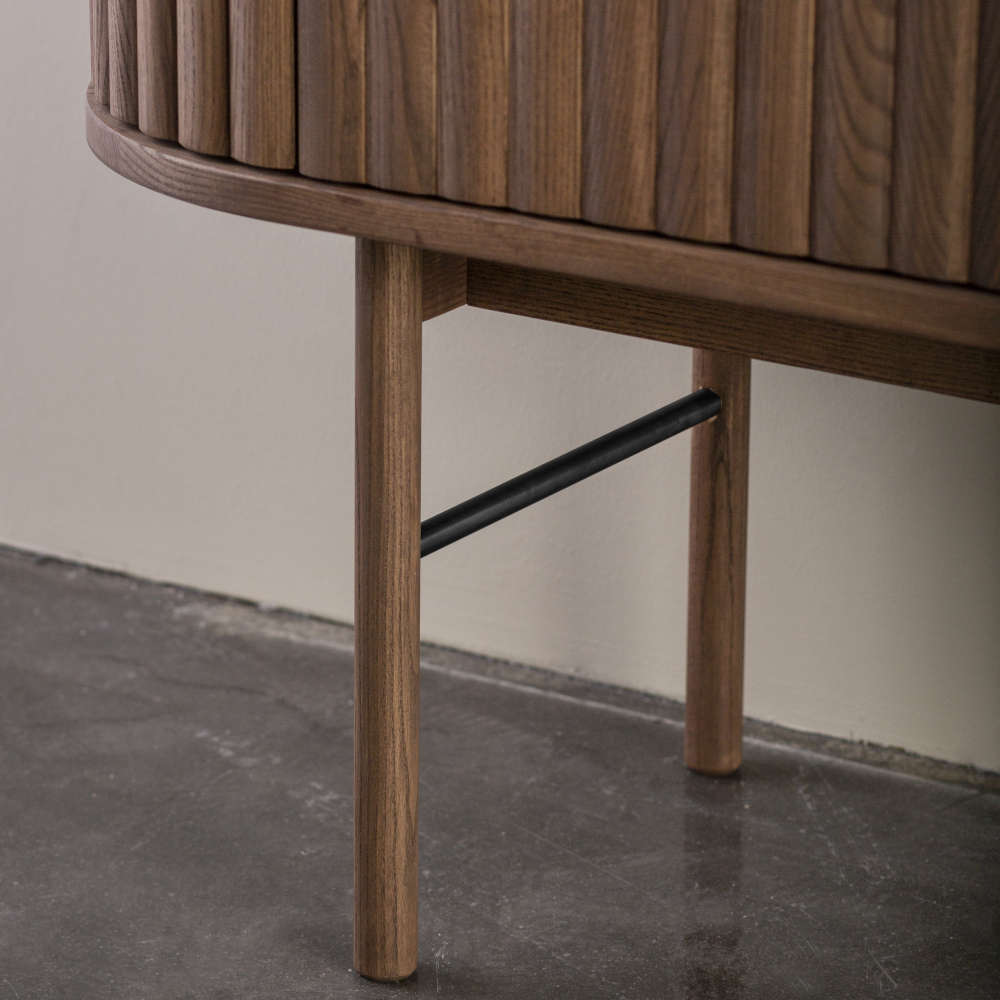 KK/VELVET_sideboard_016 - sort stang.jpg