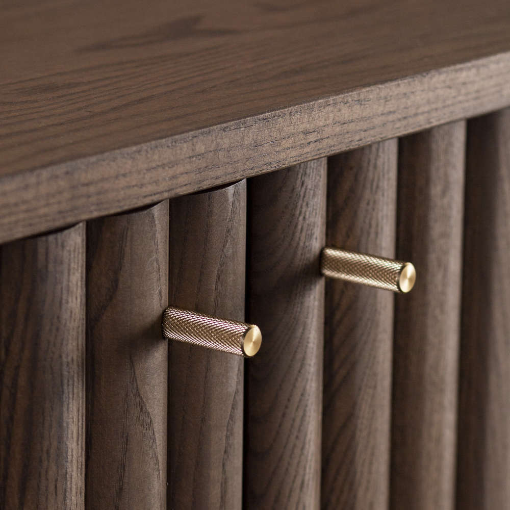 KK/VELVET_sideboard_017_crop.jpg