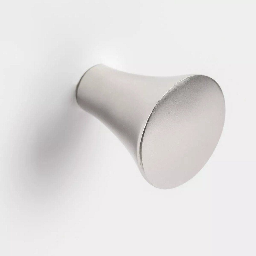 Statement Furniture/Edward Hopper knob.jpg