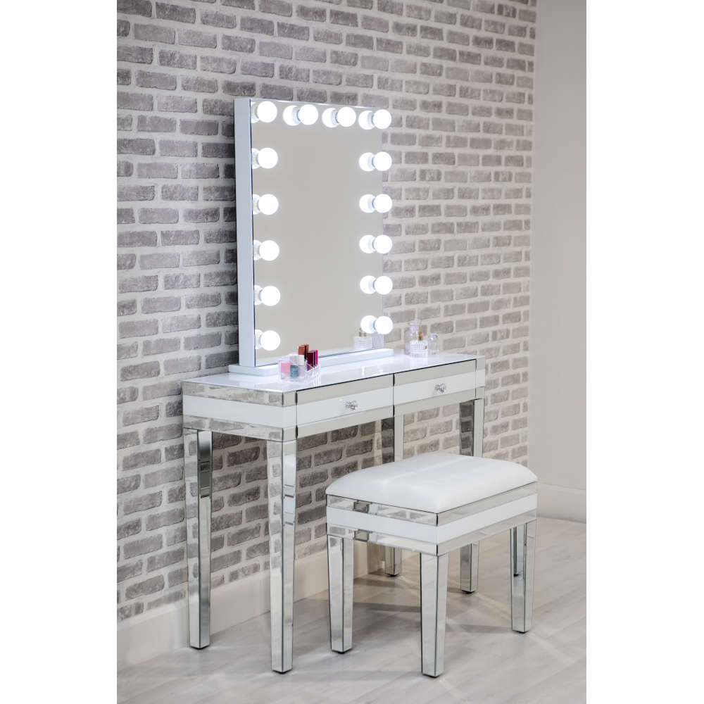 Hollywood Portrait Mirror With Lighting